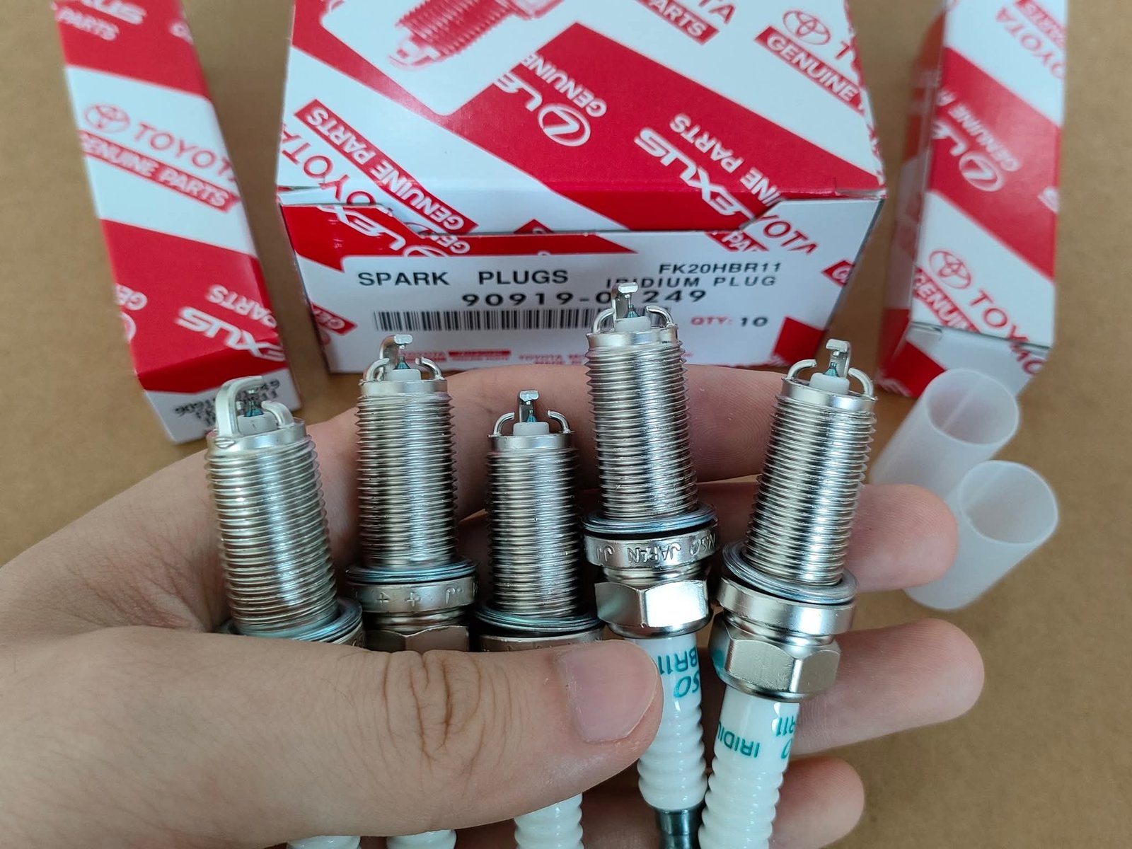 بلاكات شمع السيارات