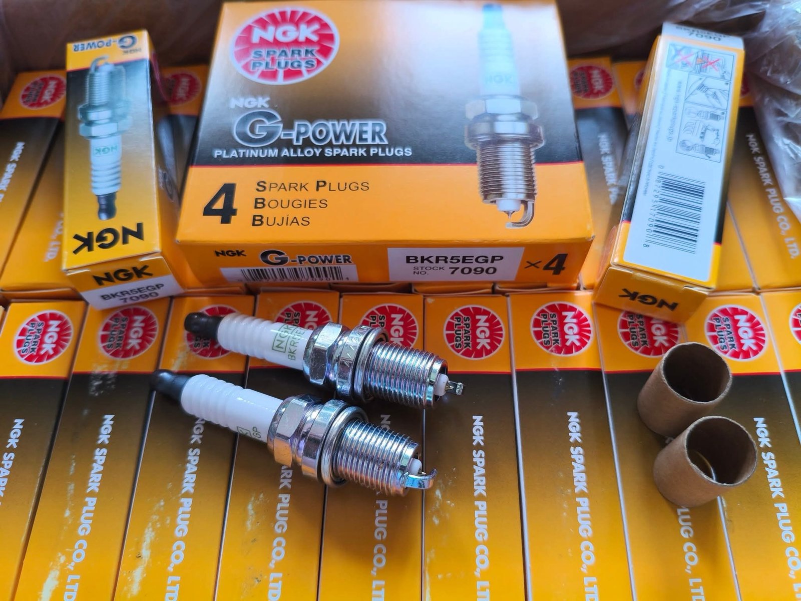 بلاكات شمع السيارات